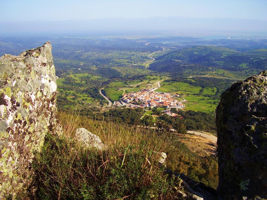 Pensjonat Los Montes Casas de Miravete Zewnętrze zdjęcie